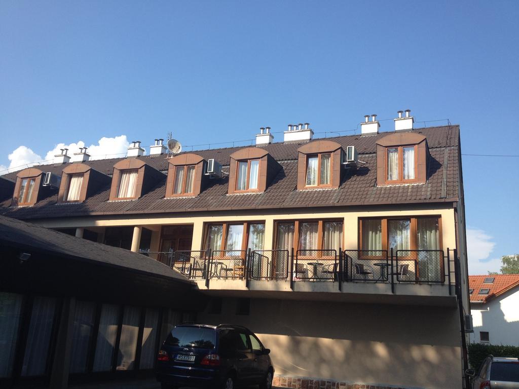 Hotel Family Balatonföldvár Zewnętrze zdjęcie