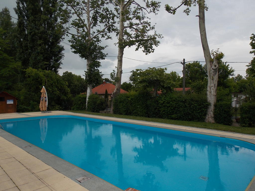 Hotel Family Balatonföldvár Zewnętrze zdjęcie